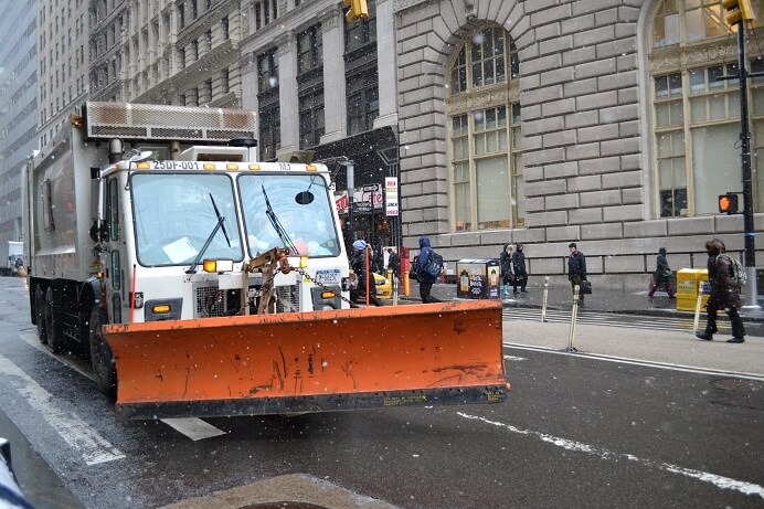 Post-“blizzard” NYC reopens after forecasters’ “imprecise science”