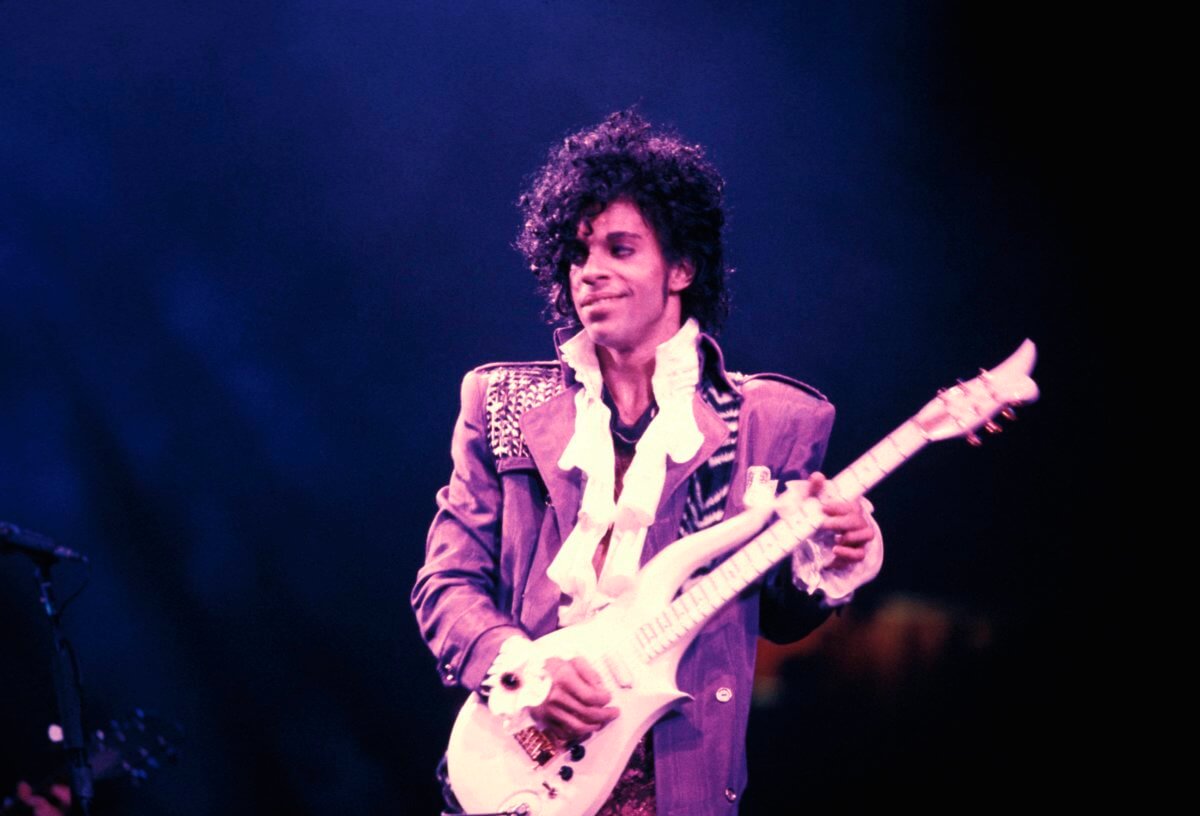 Celebs react to the death of Prince