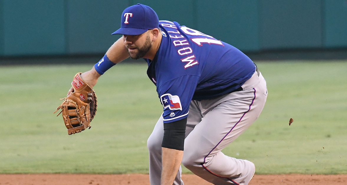 Red Sox land first baseman Mitch Moreland in free agency