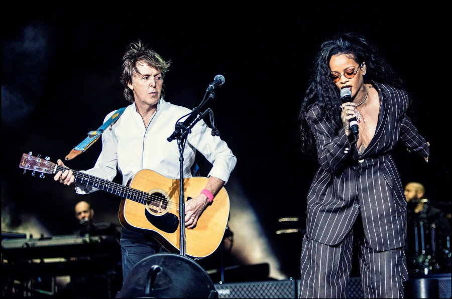 Video: Rihanna duets with Paul McCartney at ‘Oldchella’ Desert Trip Festival