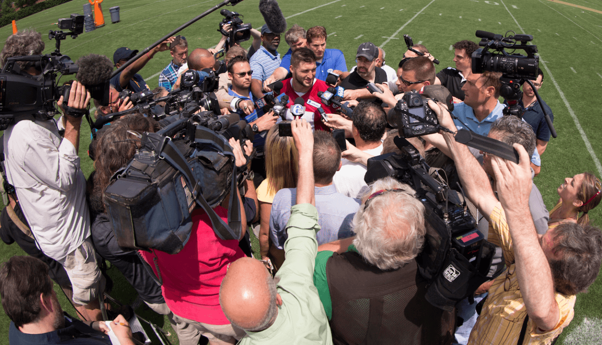 Tim Tebow excited to be an Eagle, has no expectation other than to compete