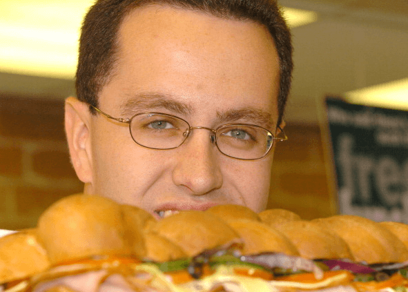 Jared Fogle admits to sex with at least two kids, takes plea deal