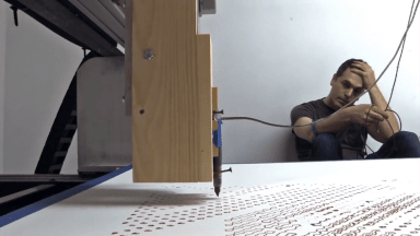 VIDEO: Robot paints nude portrait with man’s blood