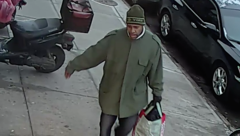 Man used fire escapes in string of Queens burglaries: Police