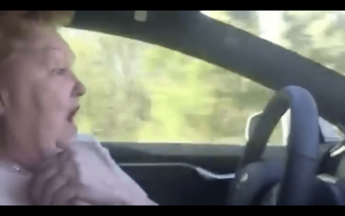 Watch woman hilariously panic in a self-driving car