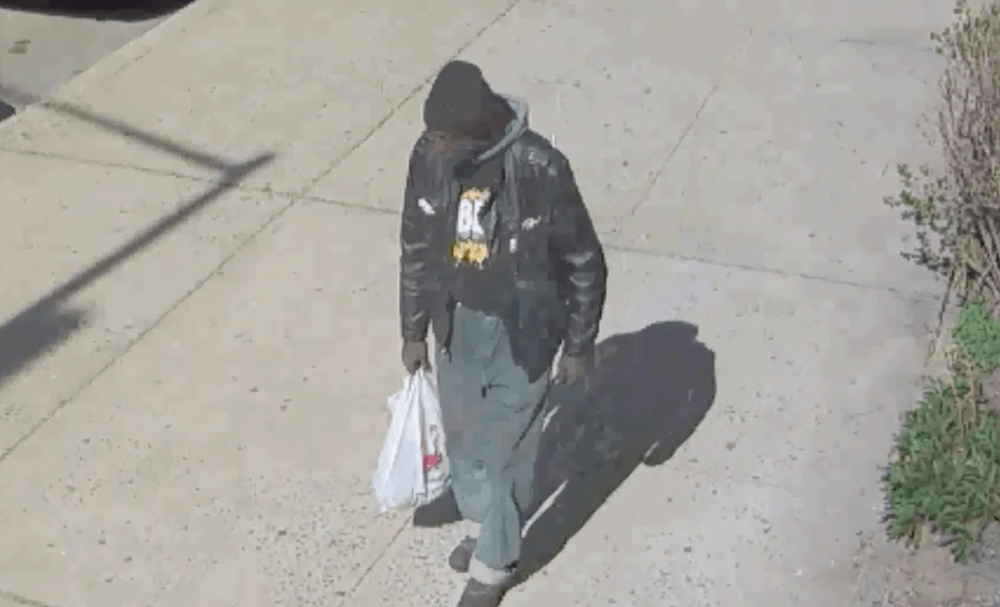 Man chokes 84-year-old woman during Bronx home robbery: Police