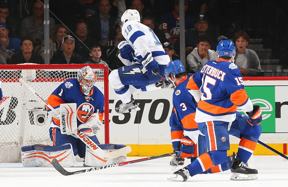Islanders can’t finish off Lightning in Game 3, fall behind in series
