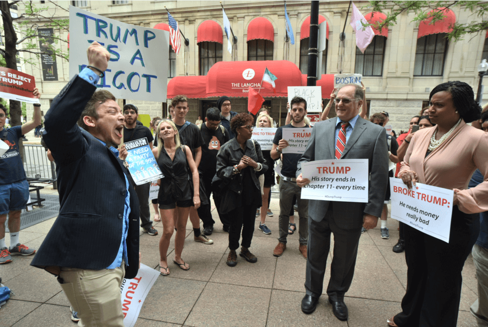 Trump in Boston draws protesters