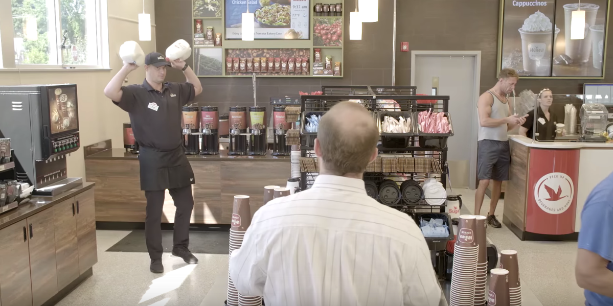 VIDEO: Eagles’ Brent Celek pranks Wawa customers