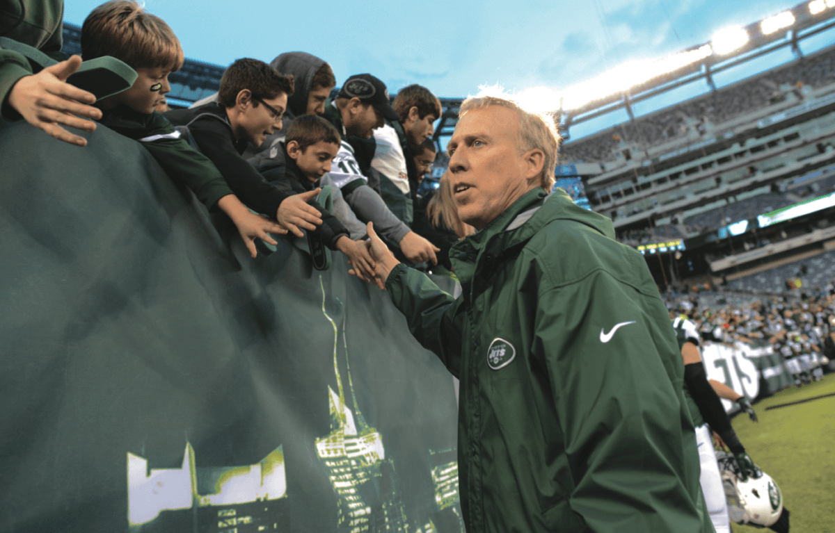 NFL agents with differing opinions on job John Idzik has done as Jets GM