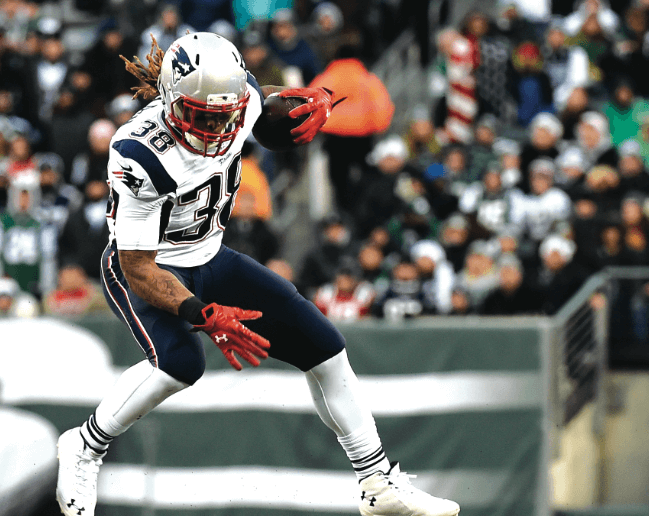 Patriots clinch playoff bye in narrow win over Jets