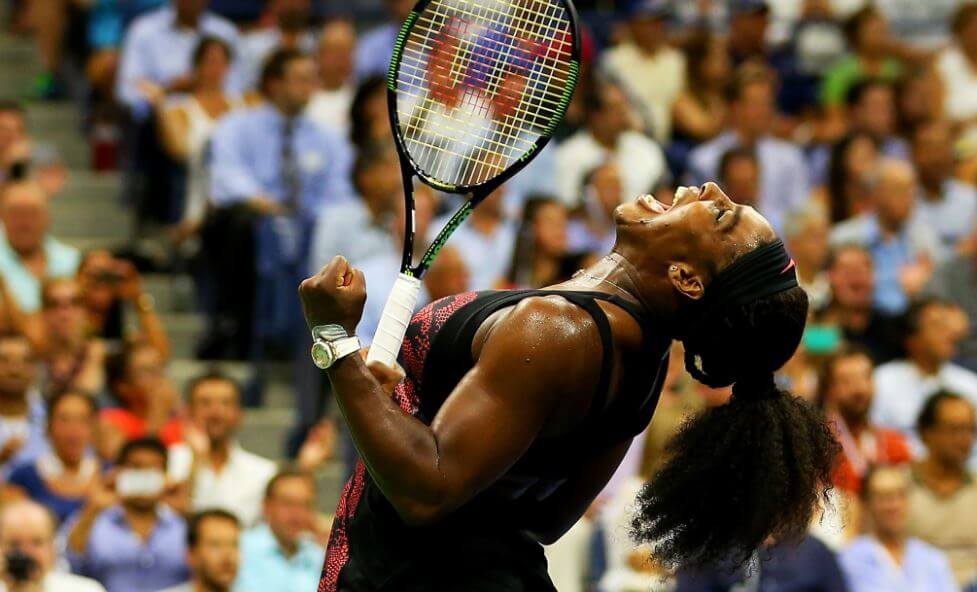 Serena Williams advances in US Open, beats sister Venus