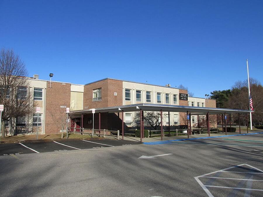 Boston-area police investigate explicit online photos of high schoolers