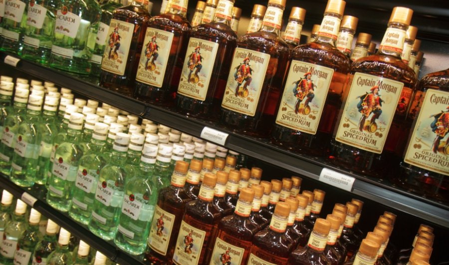 are liquor stores open on labor day in tennessee