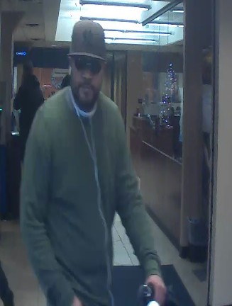 NYPD looking for Queens bank robber