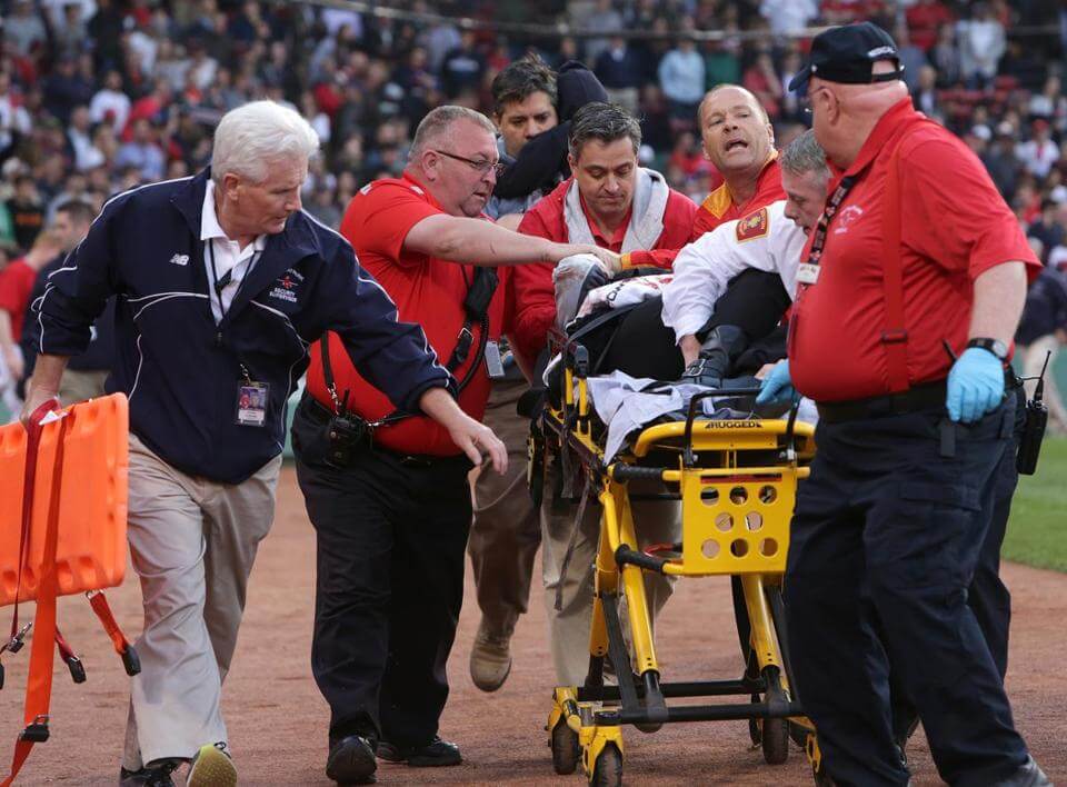 Fan struck by broken bat at Fenway expected to live