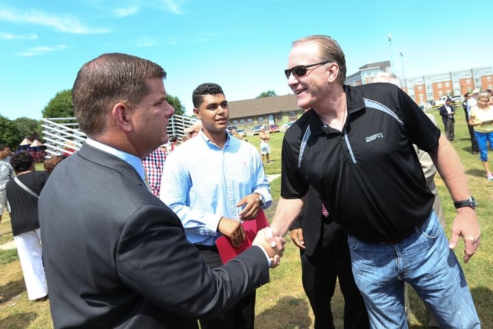 Mayor Walsh, Curt Schilling aim to strike out smokeless tobacco at sports