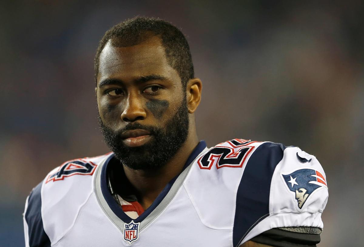 Darrelle Revis sent home by Bill Belichick for being late to practice