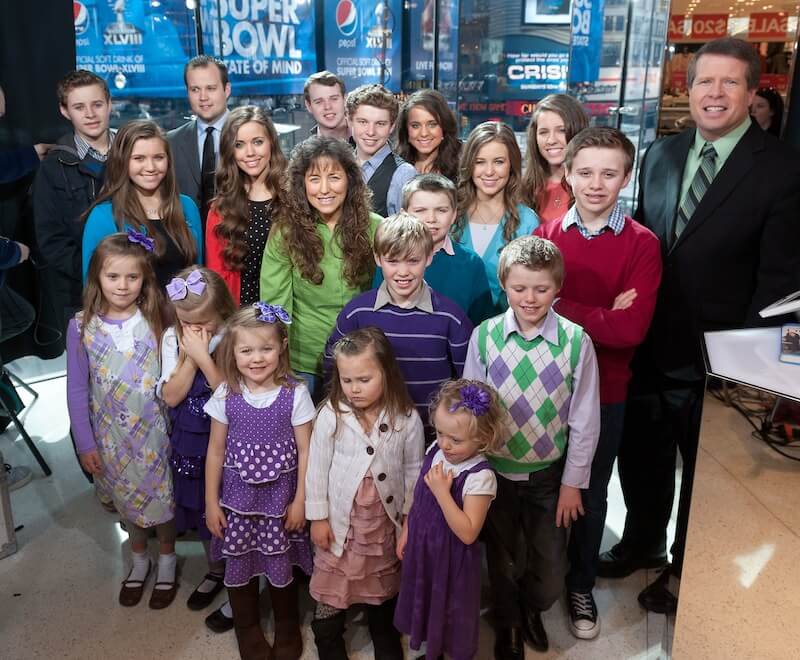 TLC pulls ’19 and Counting’ after Josh Duggar molestation scandal