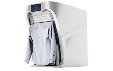 This robot can fold your laundry in seconds