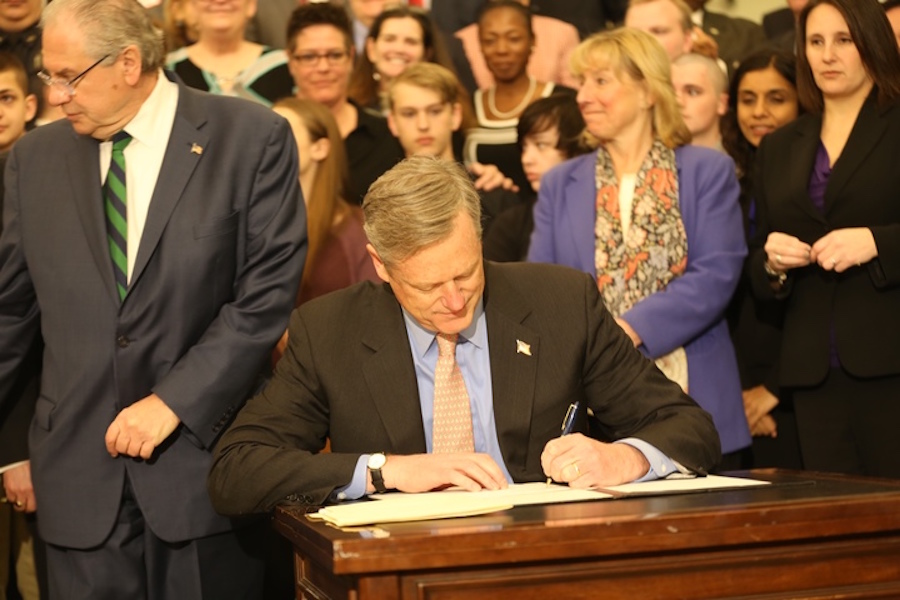 Gov. Baker signs law to restrict prescription drugs, curb opioid use