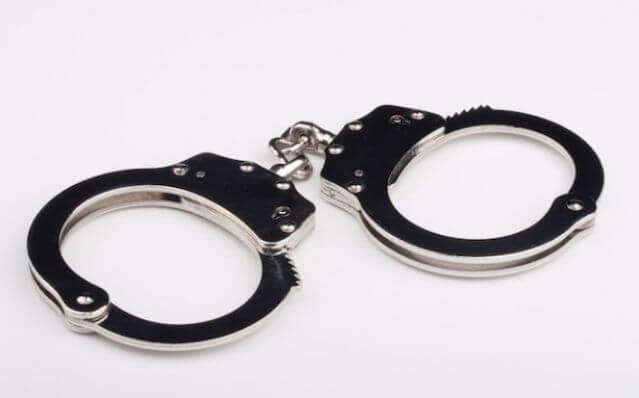 Charges dropped against cop accused of sexually abusing teen