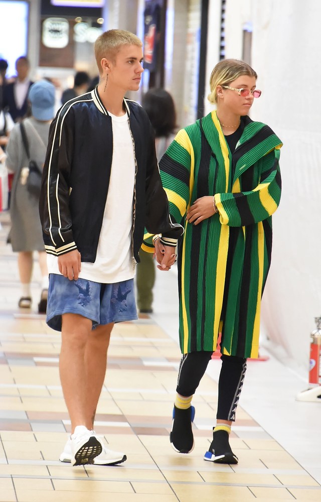 Justin Bieber and Sophia Richie in Tokyo, Lena Dunham on set in NYC