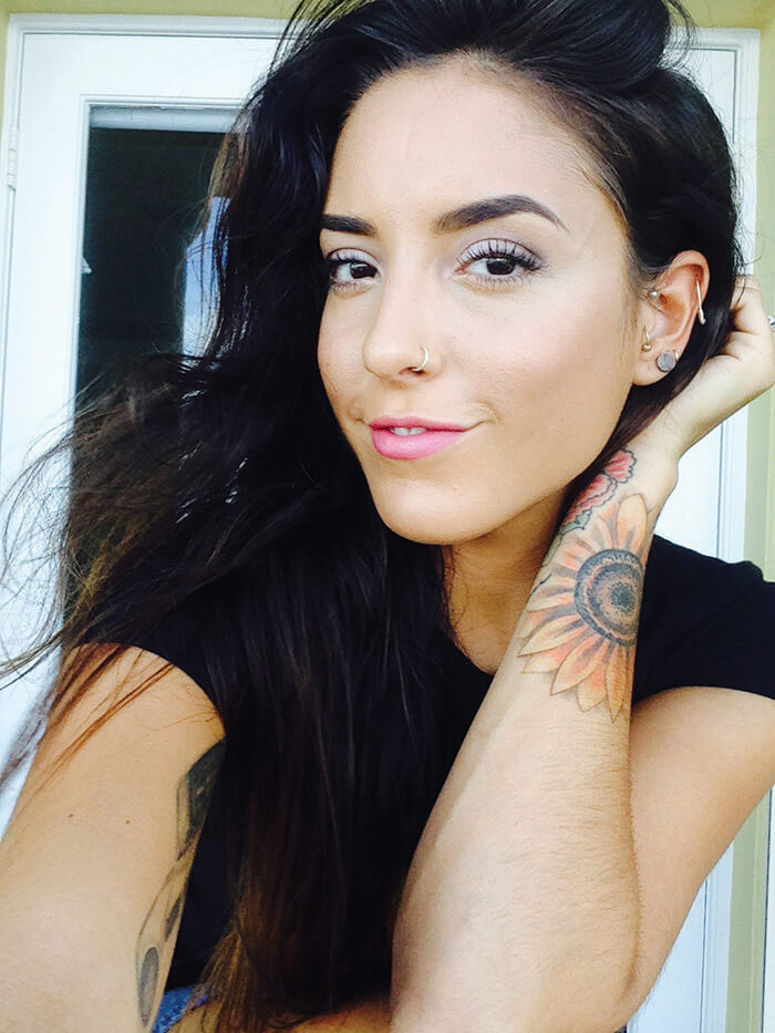 On YouTube: Metro profiles beauty and style vlogger Alexia Andreadis
