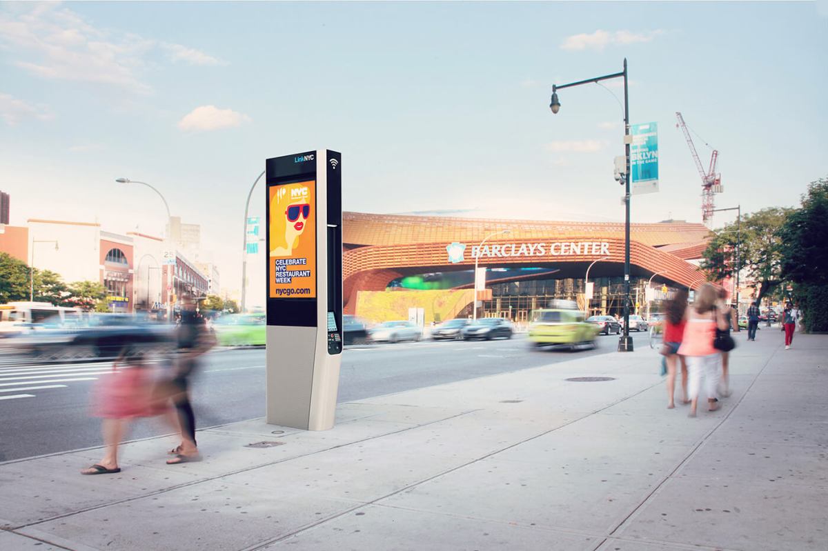 NYC approves plan to replace phone booths with Wi-Fi hubs