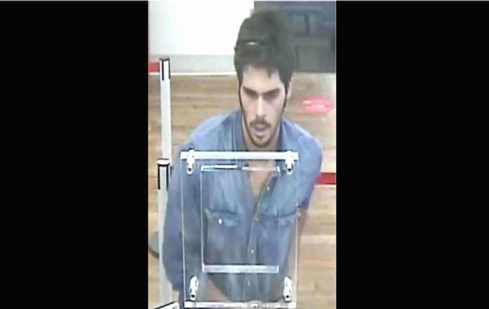 Denim-wearing bandit robs Upper East Side bank: NYPD