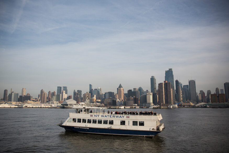 New York Waterway ferries pulled out of operation causing massive commuter delays