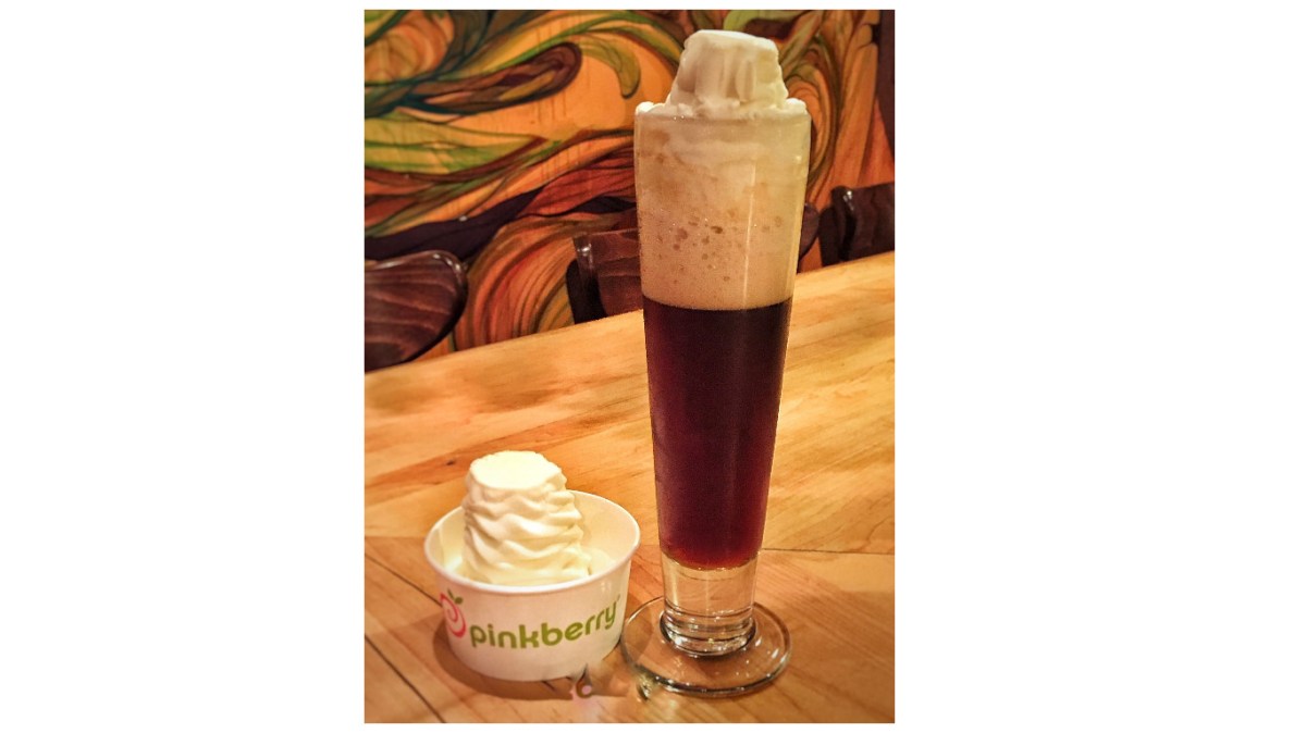 You can get boozy Pinkberry next month