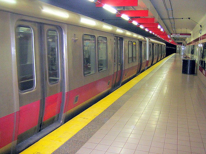 Cheaper to replace than repair Red Line train cars: MBTA