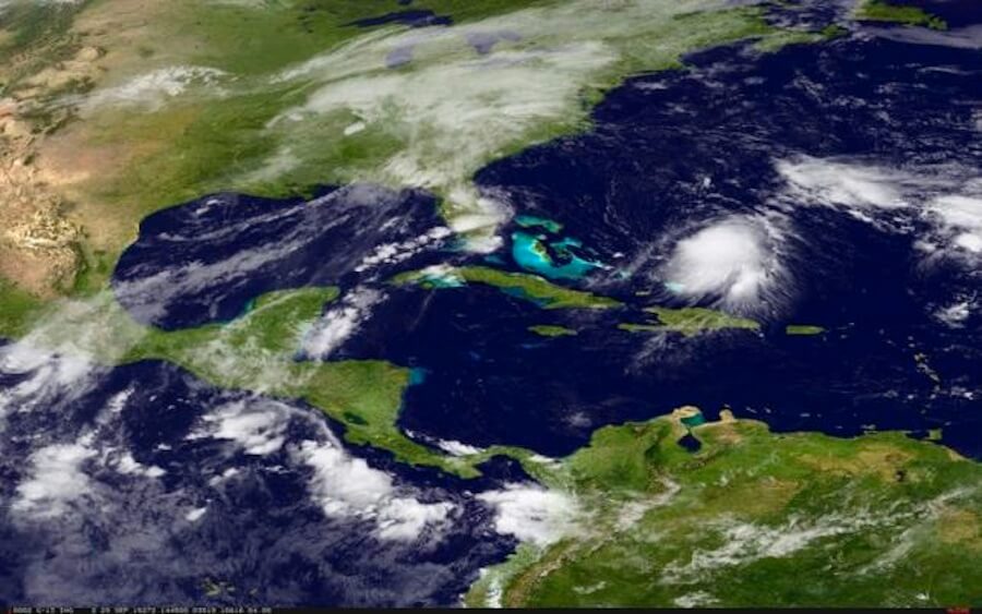 Joaquin strengthens to hurricane as it threatens Bahamas, East Coast