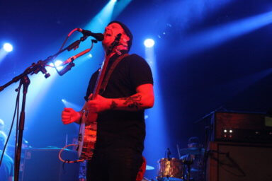 Veteran indie rockers Modest Mouse still worth a watch