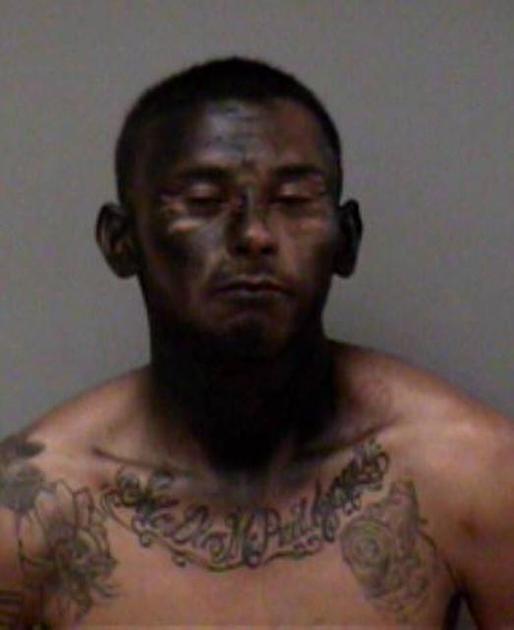 Man spray-paints face to evade police