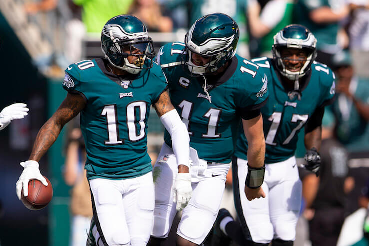 DeSean Jackson (10) caught two touchdowns on Sunday. (Photo: Getty Images)