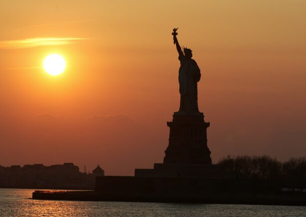 NYC’s sunny skies persist during unseasonably warm weather