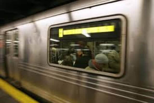 Commuters tell tales of woe to mass transit advocacy group