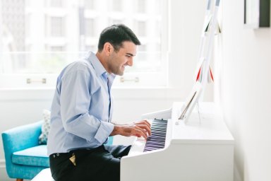 TECH: ‘One Smart Piano’ teaches you how to play