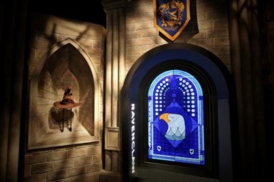 Tease-Hogwarts-Houses-Franklin-Institute-February-8-2022-1200×800-1