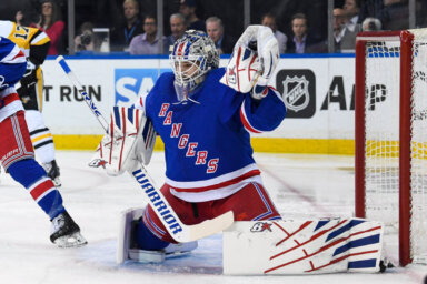 2022-05-12T000123Z_1231677717_MT1USATODAY18247711_RTRMADP_3_NHL-STANLEY-CUP-PLAYOFFS-PITTSBURGH-PENGUINS-AT-NEW-YORK-RANGERS-1200×800-1