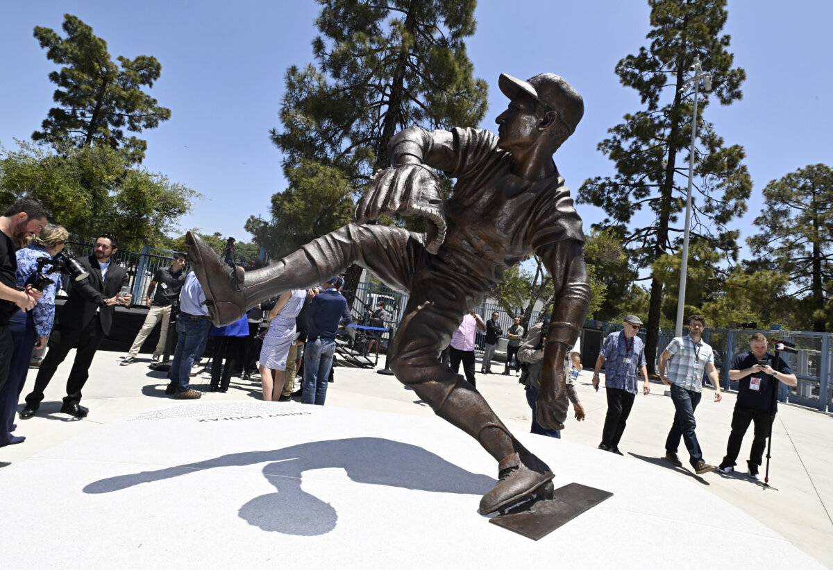 Dodgers Koufax Statue Baseball