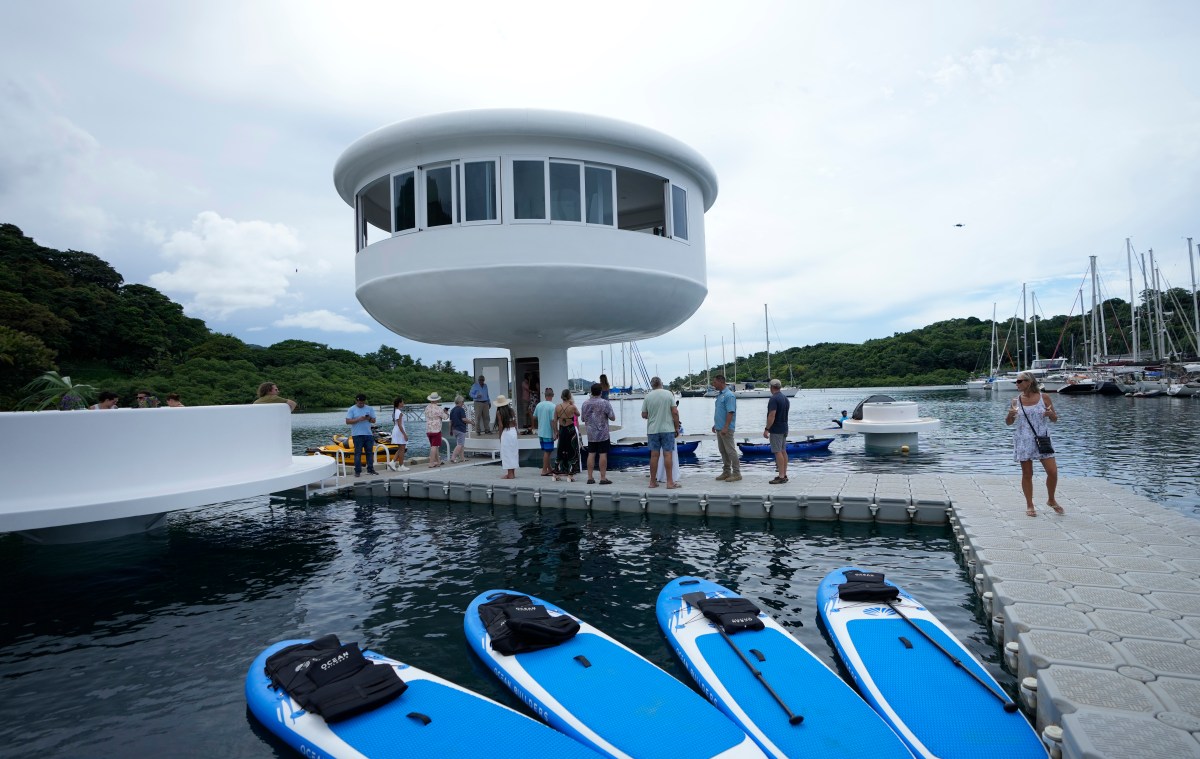 Panama Floating Homes