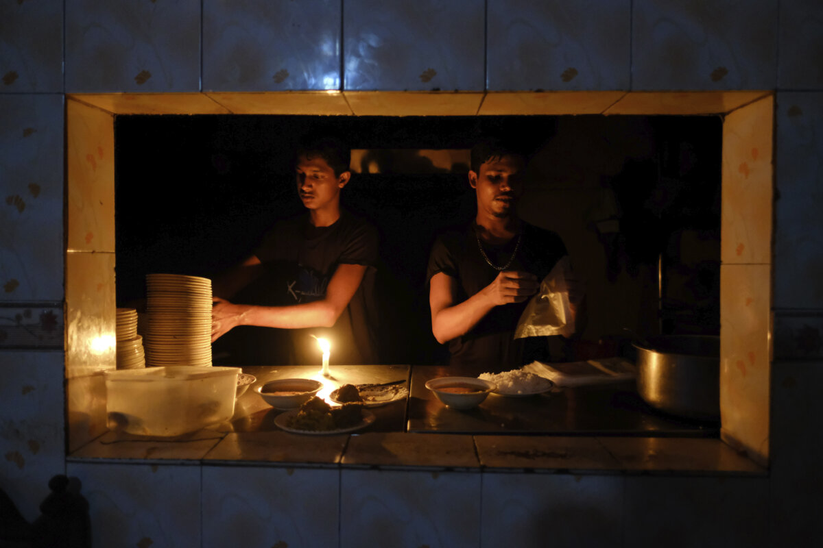 APTOPIX Bangladesh Power Outage