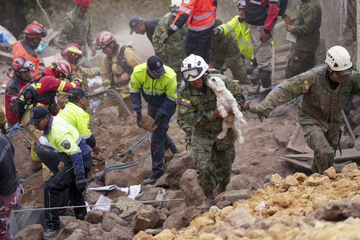 APTOPIX Ecuador Landslide