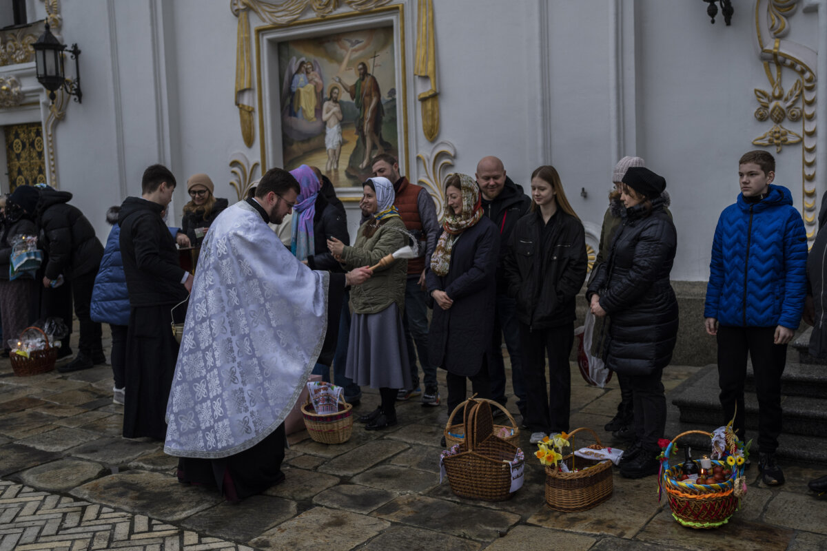 Dozens of POWs freed as Ukraine marks Orthodox Easter Metro US
