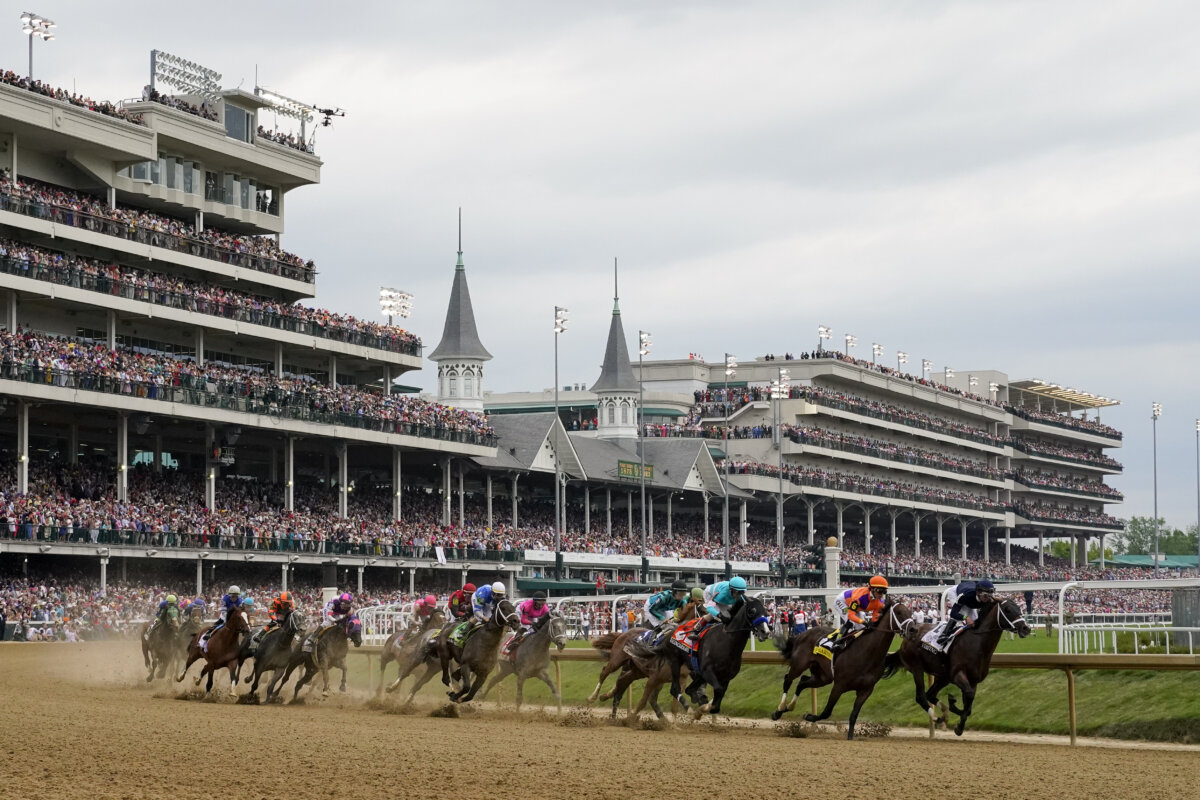 Horse dies at Churchill Downs, 8th recent fatality at home of Kentucky
