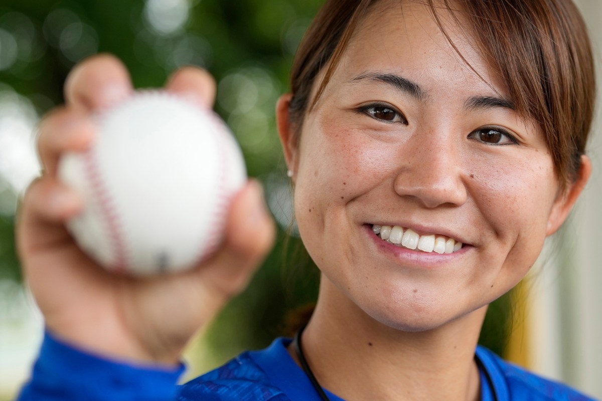 Japan Baseball Female Knuckleballer
