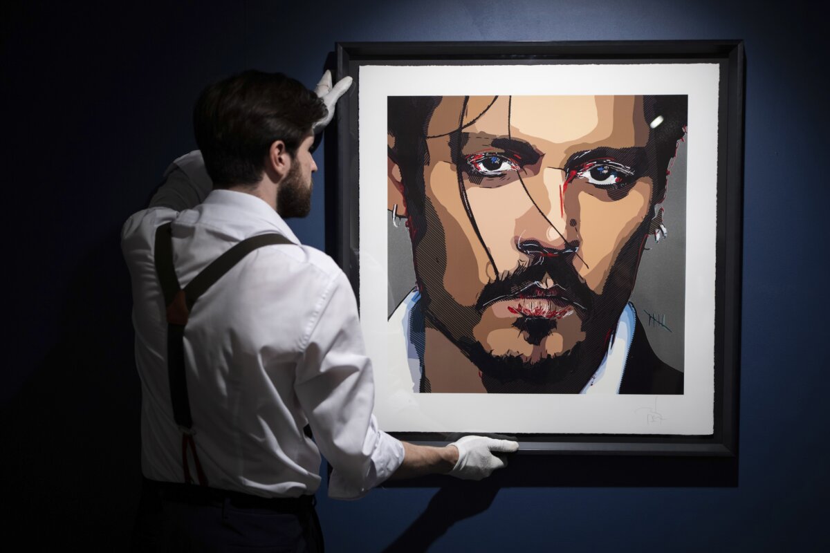 Johnny Depp creates debut self-portrait in ‘dark’ and ‘confusing’ time ...